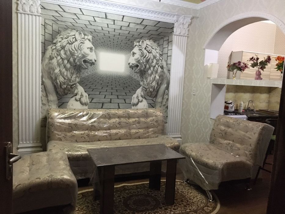 отоплением теплые  квартиры посуточно сдам