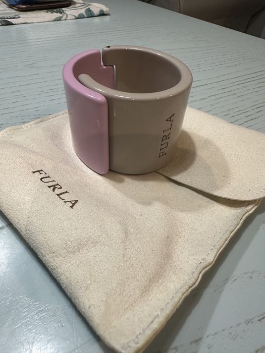 Гривна Furla нова