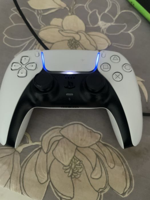 Ps 5 2-джойстика и 2+диска с играми