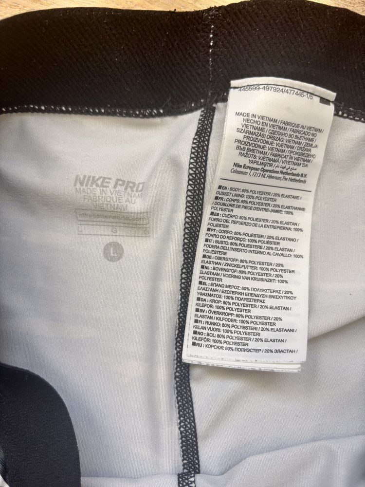 Дамски клин Nike Pro - 7/8/ Размер L