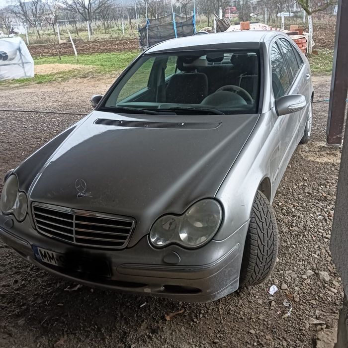 Vând Mercedes c220 an 2005