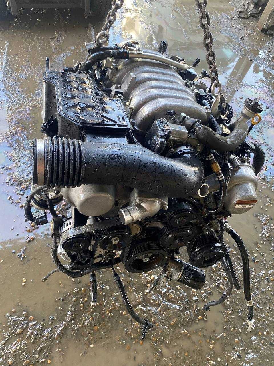 Двигатель Toyota 3UZ-FE +КПП автомат урнатиб бериш+кафолати биланю№011
