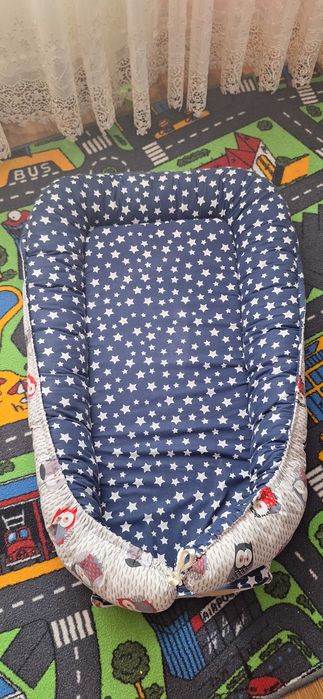 Baby Nest + 8 perne , cadou marsupiu Chicco