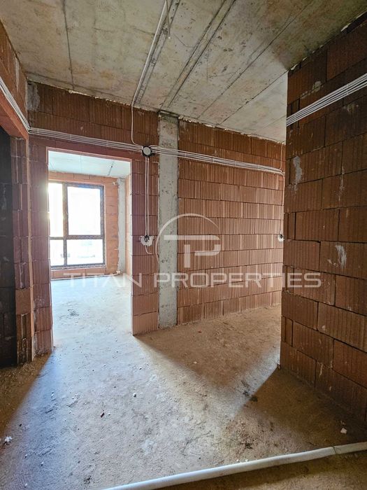 Продава се Тристаен апартамент в Пловдив, Остромила - 116 кв.м за 1254 €/кв.м - Снимка #9