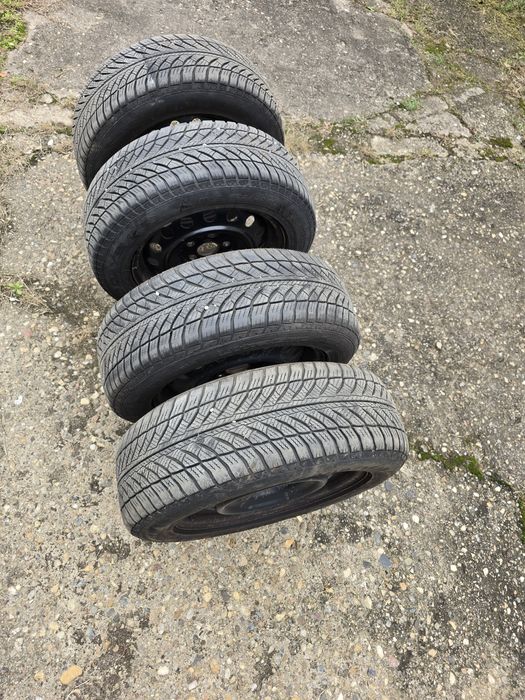 Roti de iarna cu jante 5x114.3 pt toyota 205/60/16 anvelope goodyear