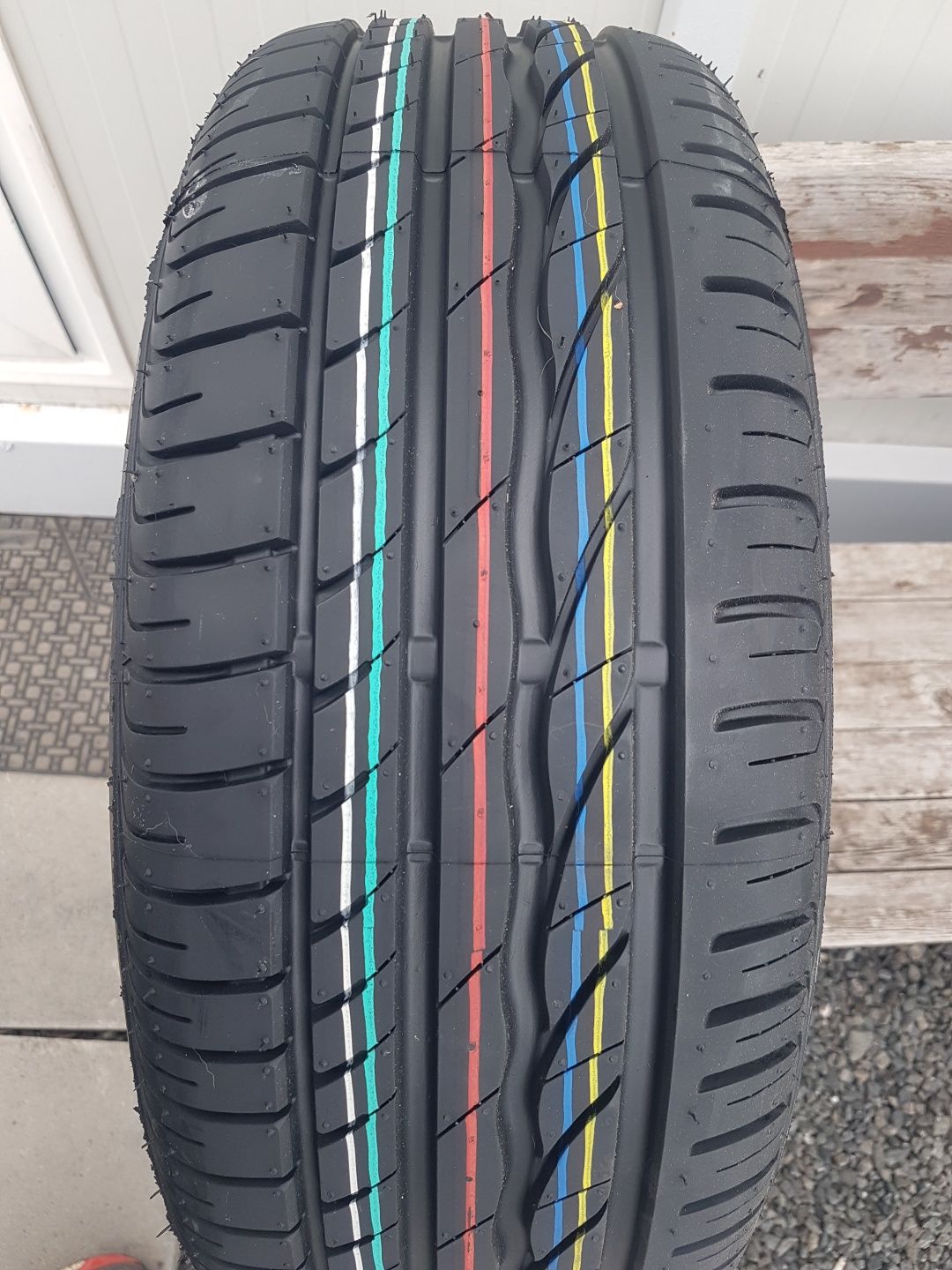 Нова гума еденичка 195/55/15 Bridgestone Turanza