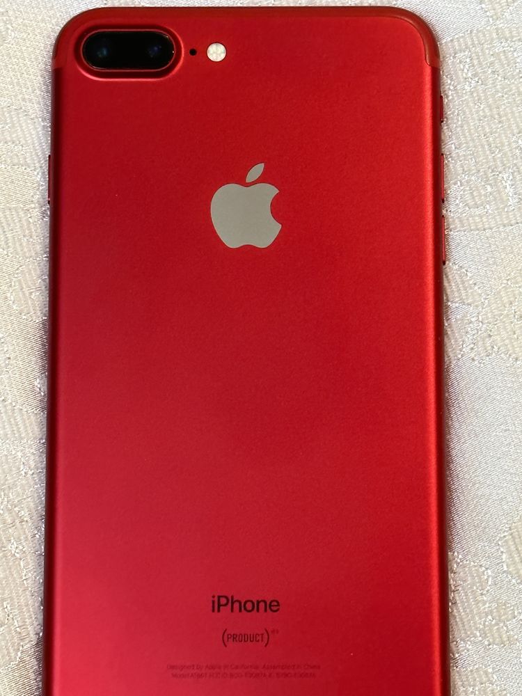 Смартфон iPhone 7 Plus , красный