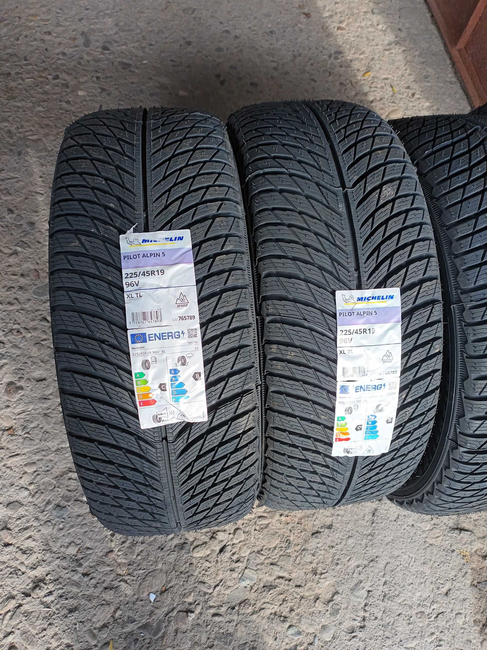 4 Нови зимни гуми 225/45 R19 Michelin Pilot Alpin 5 96V made in France