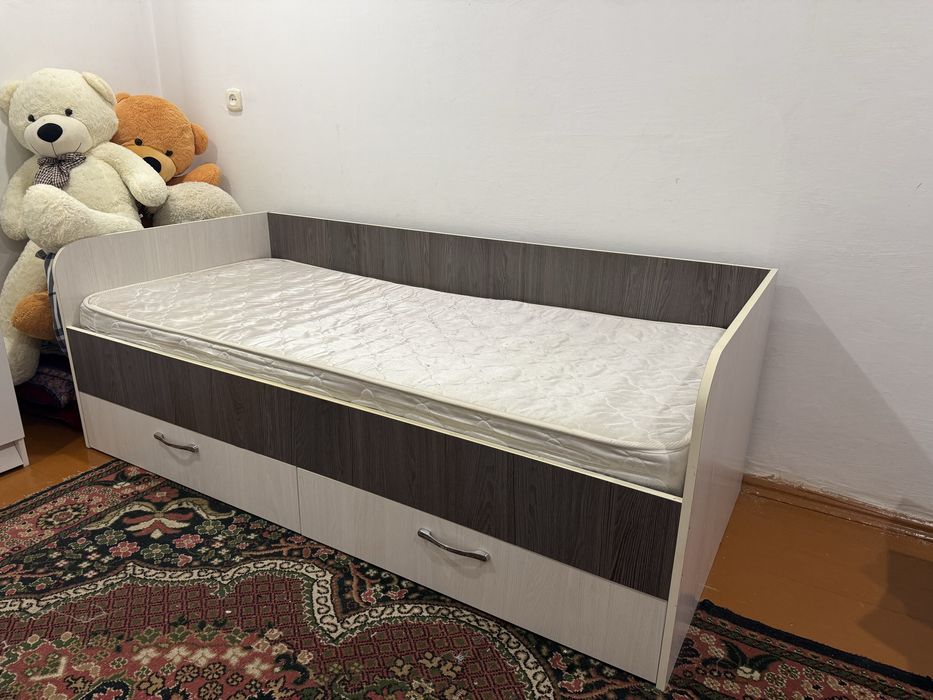 Продается кровать за 25.000