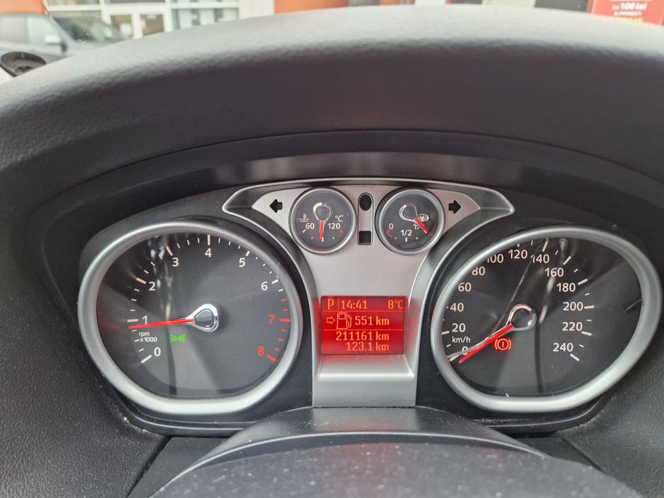 Vand ford focus II 2008, 1.6 benzina, cutie automata, cauciucuri all-s