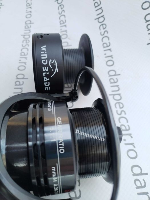 SET 4 Mulinete feeder si crap WINDBLADE SI 11-6000F  0,28mm/250m