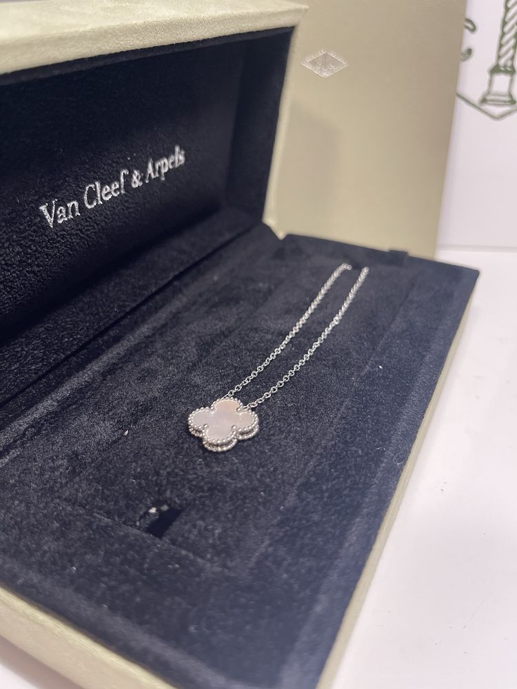 Сребърно дамско колие Van Cleef & Arpels VCA