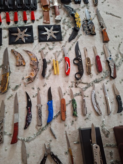 Colecție bricege și cuțite