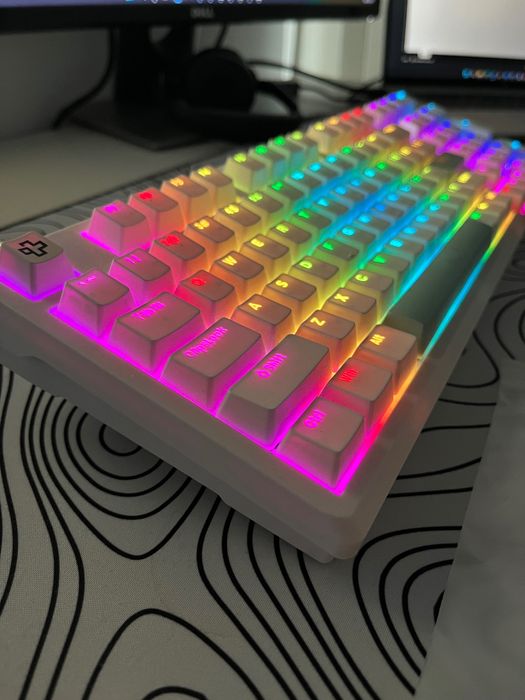 Tastatură gaming QwertyKey Salt V2 RGB Hotswap