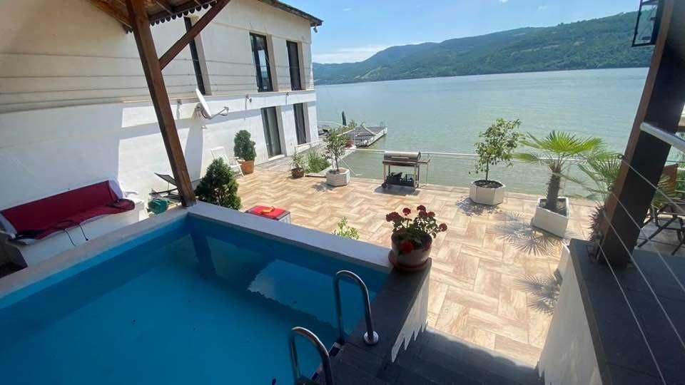 Cazare CASA JOCO CLISURA  ponton pe Dunare; Ptr liniste