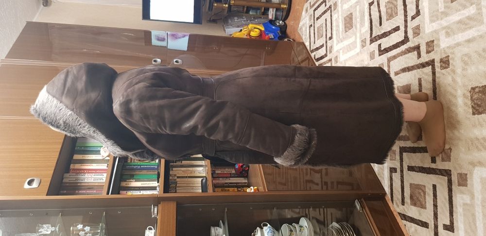 Продаётся дублёнка в отличном состоянии