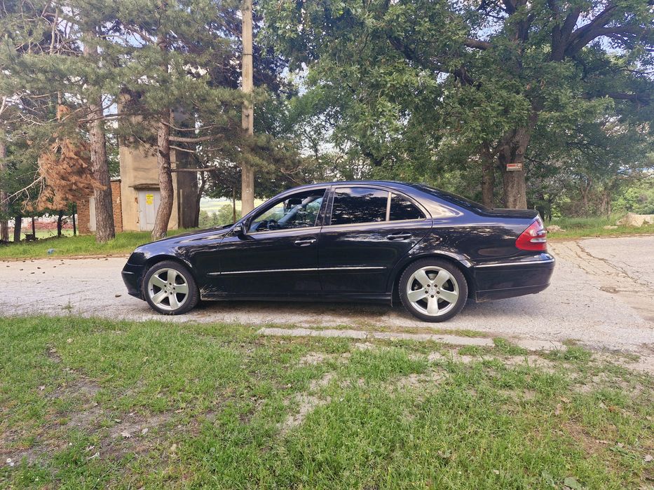 Мерцедес  Е class w211 Avangarde