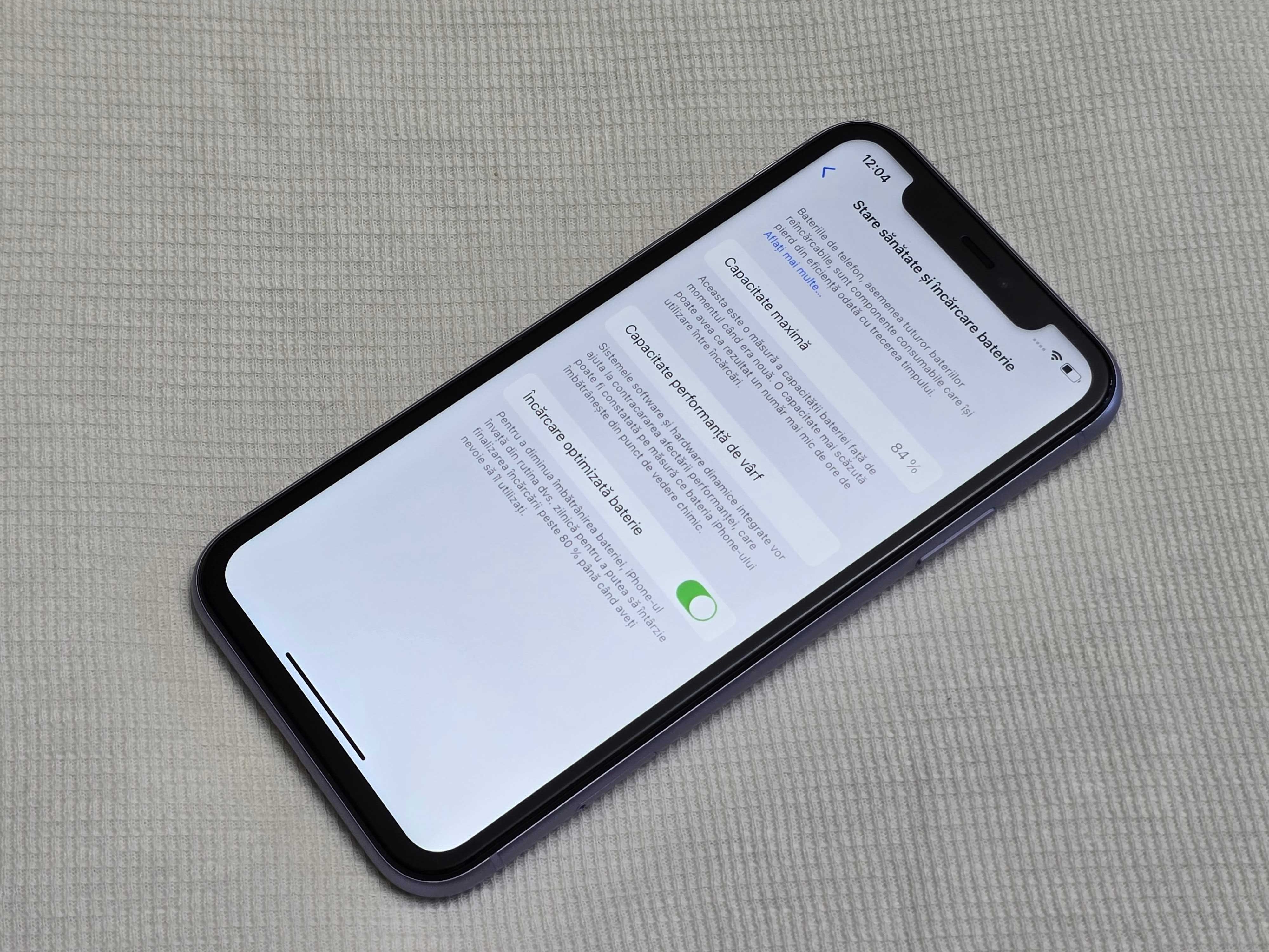 Iphone 11 10/10 Purple