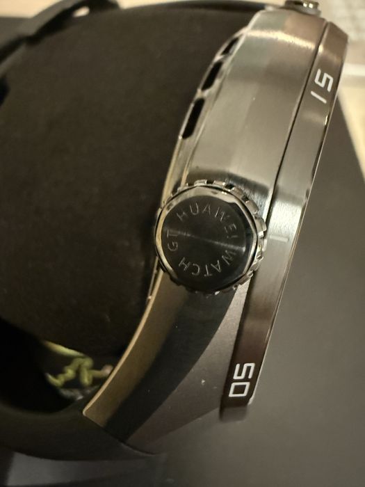 Vând Huawei Watch GT6 Pro nou