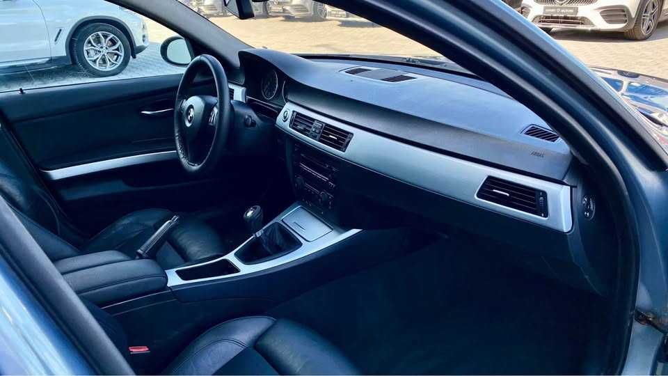 BMW Seria 3 E90 320D