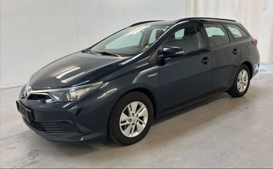 Toyota Auris Garantie 12 luni, Scaune incalzite, Camera marsarier, Navigatie