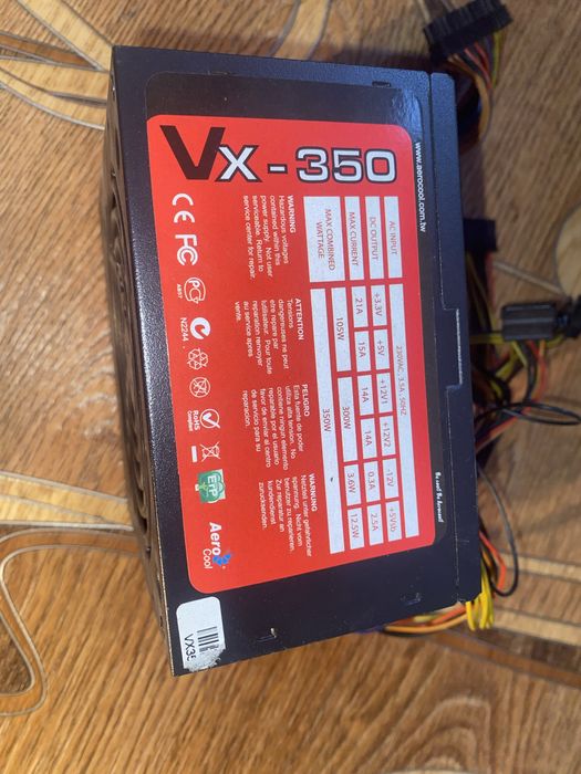 Aerocool 400 блок питания