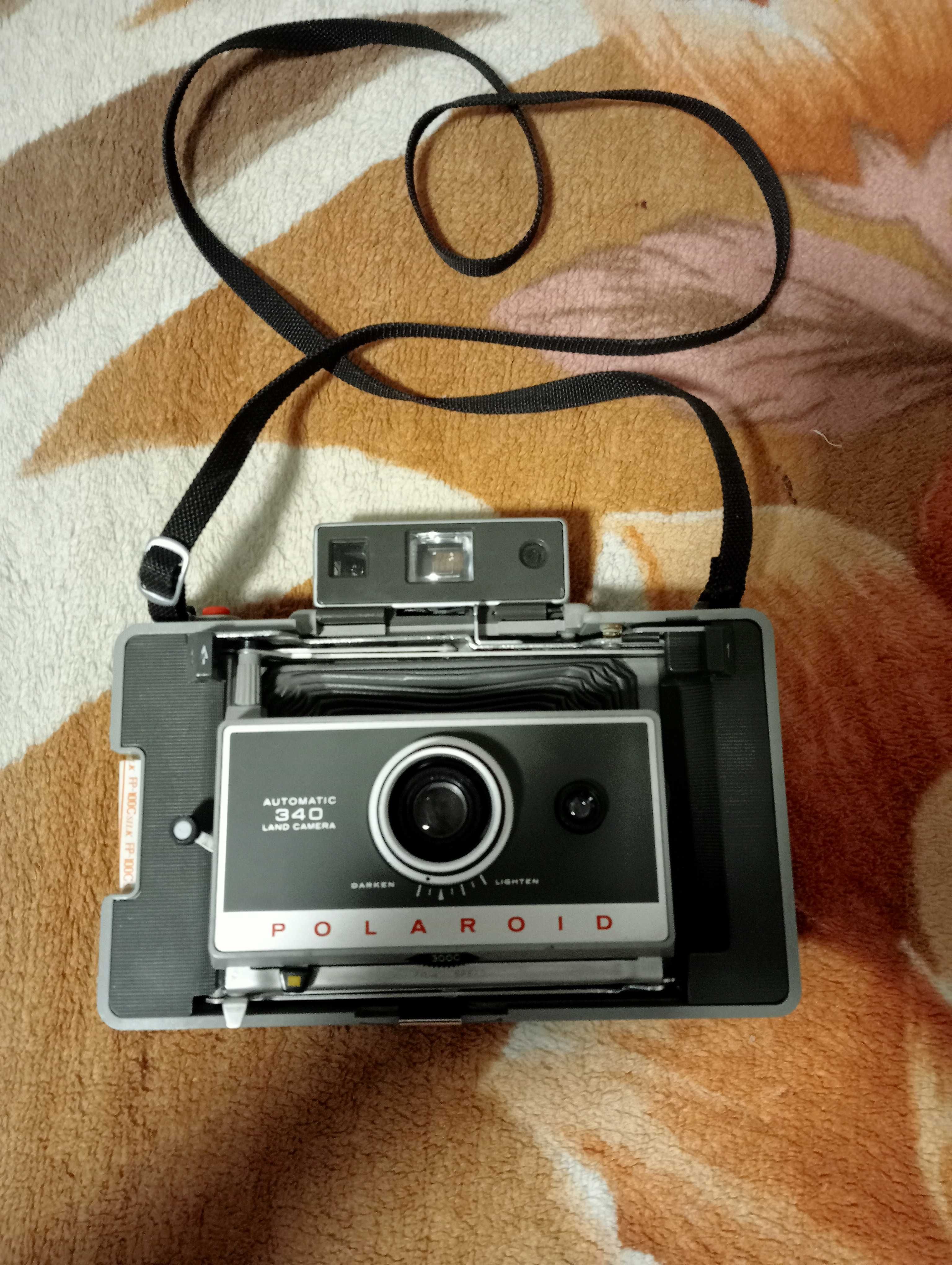 Vind aparat foto Polaroid vintage .