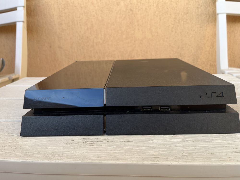 PlayStation 4 500GB