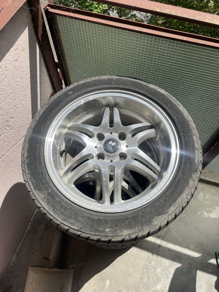 Джанти Darwin Racing GA 138