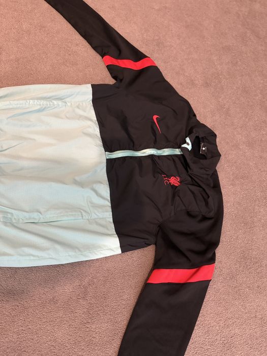 Liverpool Nike Half-Zip Track Jacket. ЛИВЪРПУЛ ветровка