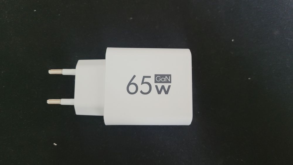 Incarcator 3 porturi USB - type B si C 65W