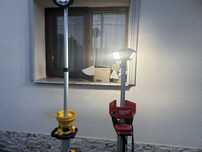 Milwaukee turn led di dewalt lumini led