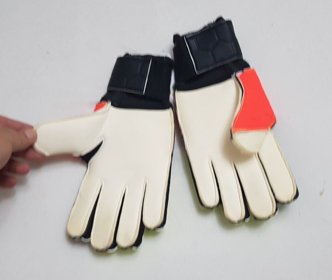 Manusi noi portar fotbal, handbal GK 200 (nike), mărimea 8 unisex