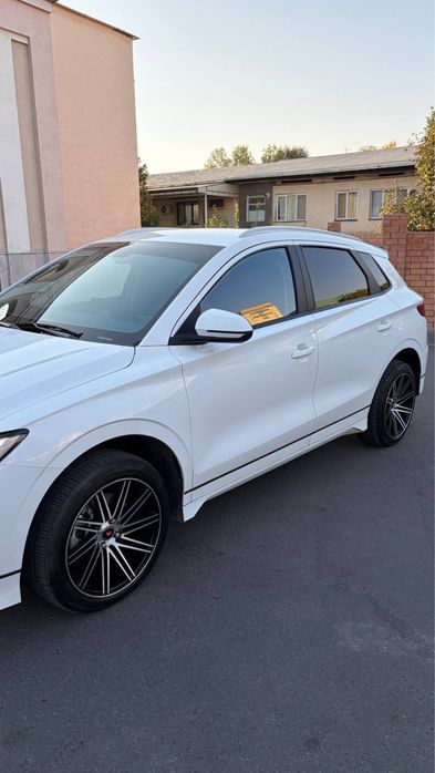 Byd e2 luxory eng full