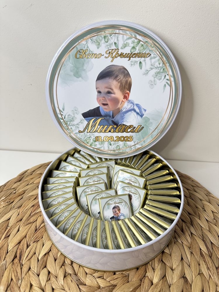 Бонбони метална кутия