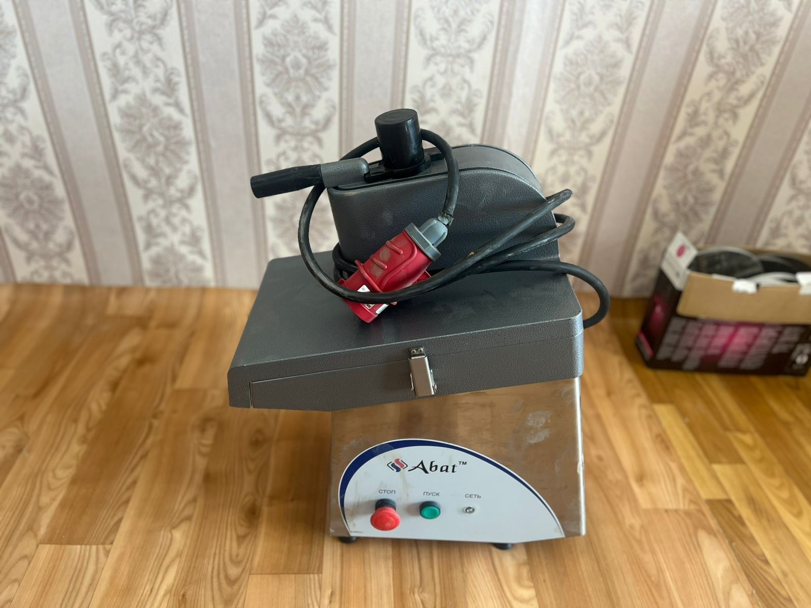 Продам Овощерезка Abat МКО-50