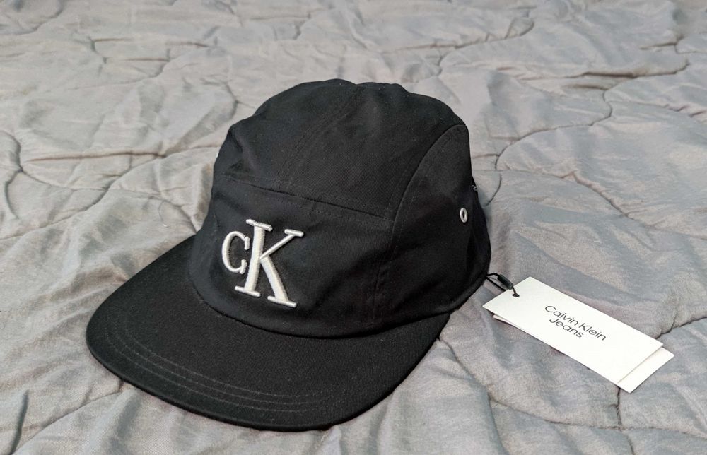 Calvin Klein шапка