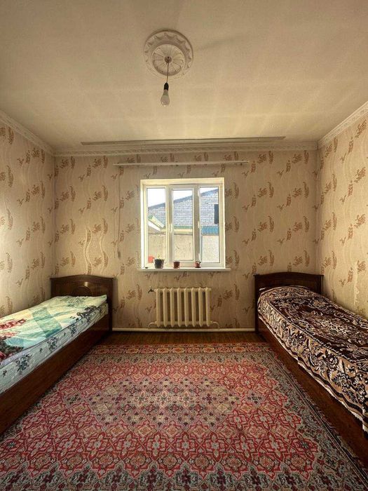 Сергели. Хонтепа махалля. 4 сотихда 7 хонали зор уй сотаман .