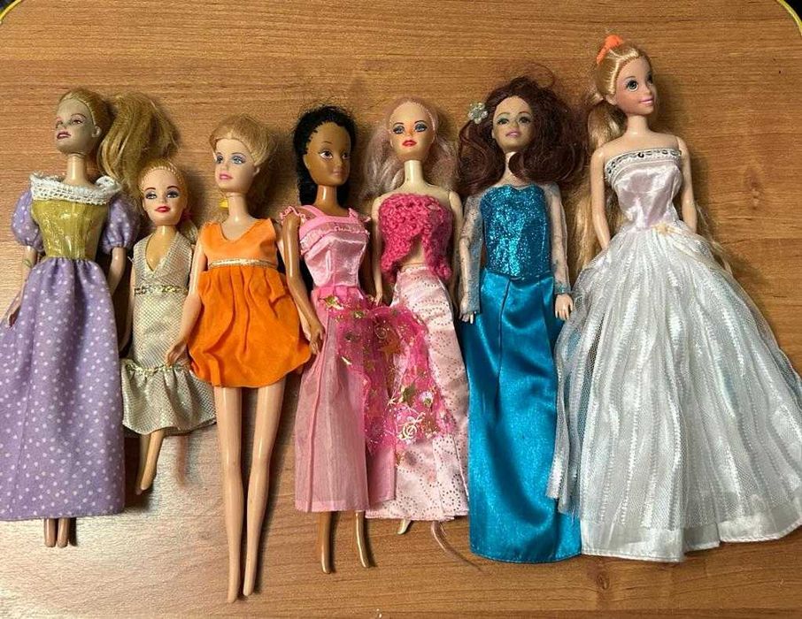Продам куклы Барби