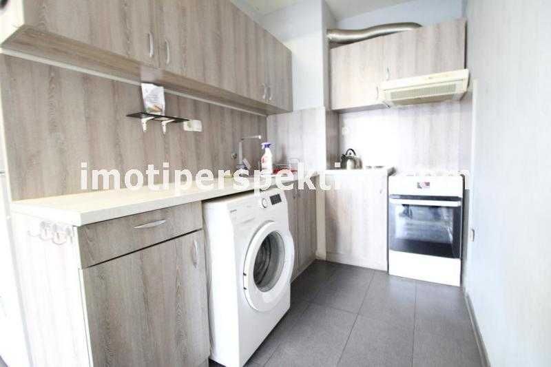 Продава се Тристаен апартамент в Пловдив, Кючук Париж - 90 кв.м за 1689 €/кв.м - Снимка #2
