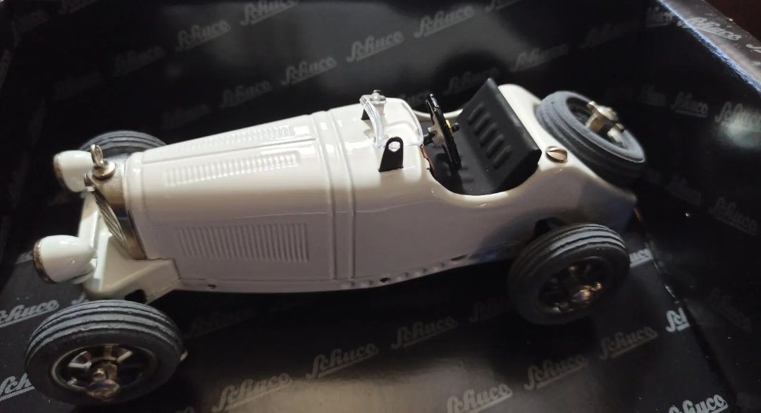 Schuco Studio V Mercedes-Benz SSK/L White, Wind Up Toy