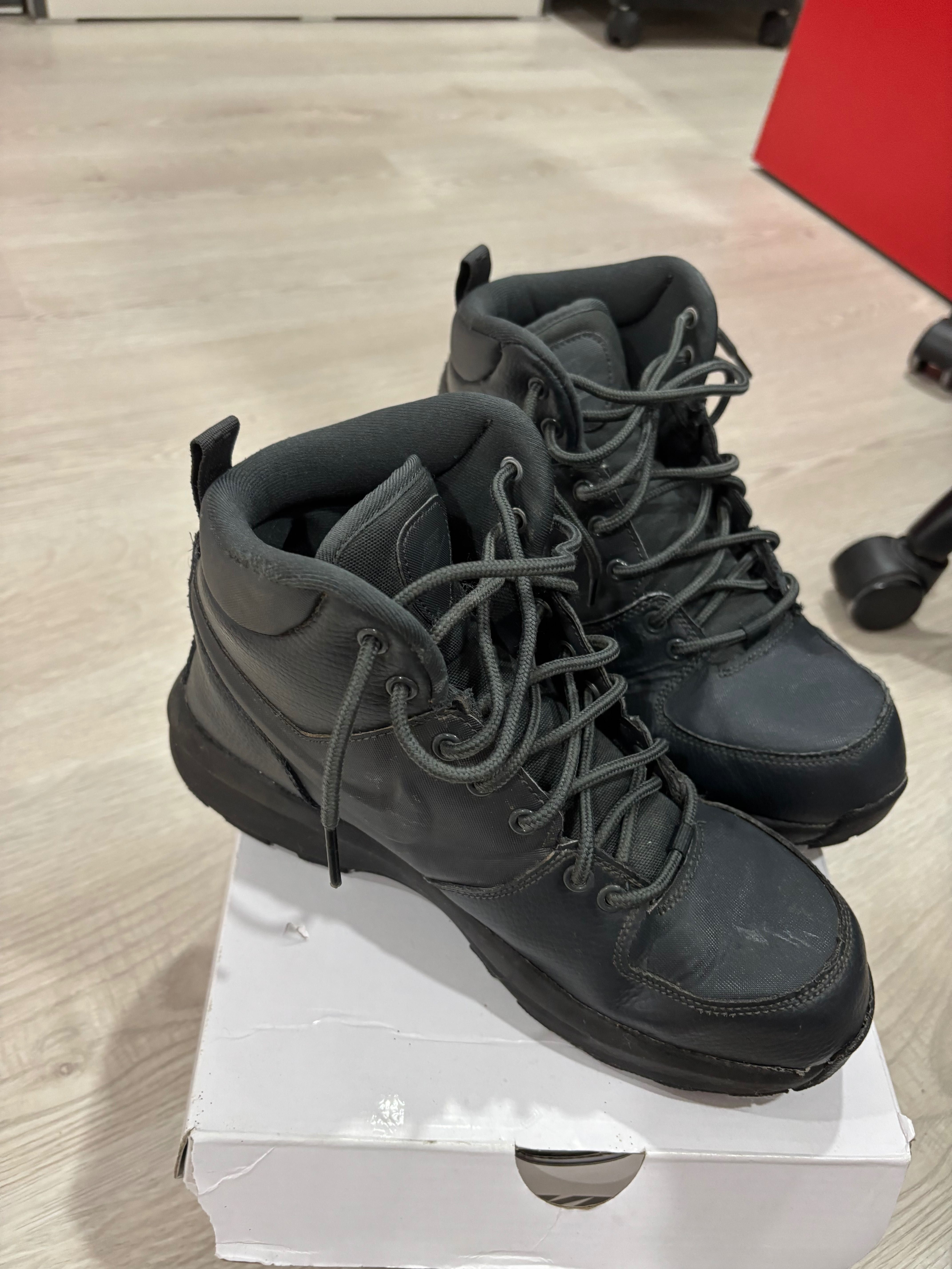 Боти Nike Manoa EUR40