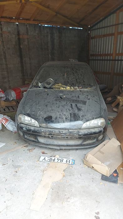 Dezmembrez BMW 316 benzina