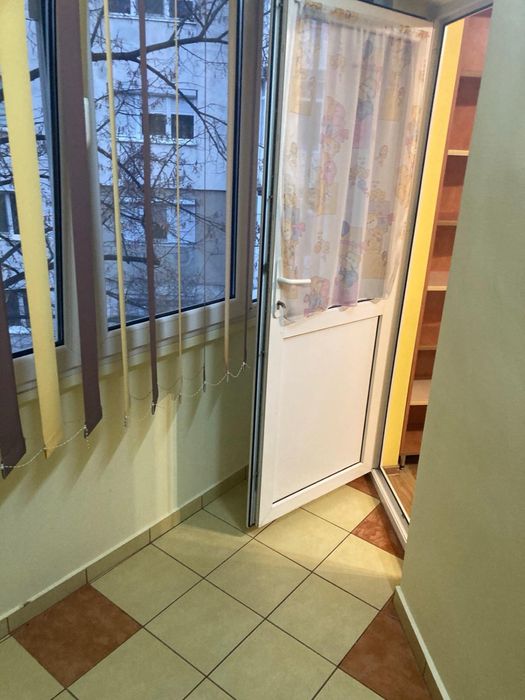 Inchiriez apartament 3 camere Micro 3, Buzau