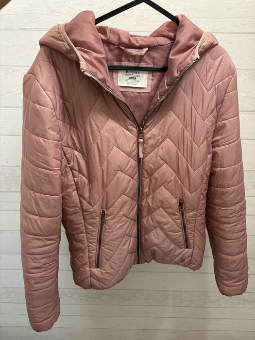 Дамско яке BERSHKA L размер