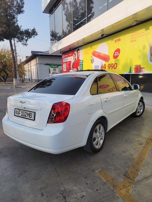 Chevrolet Gentra 3 pozitsiya