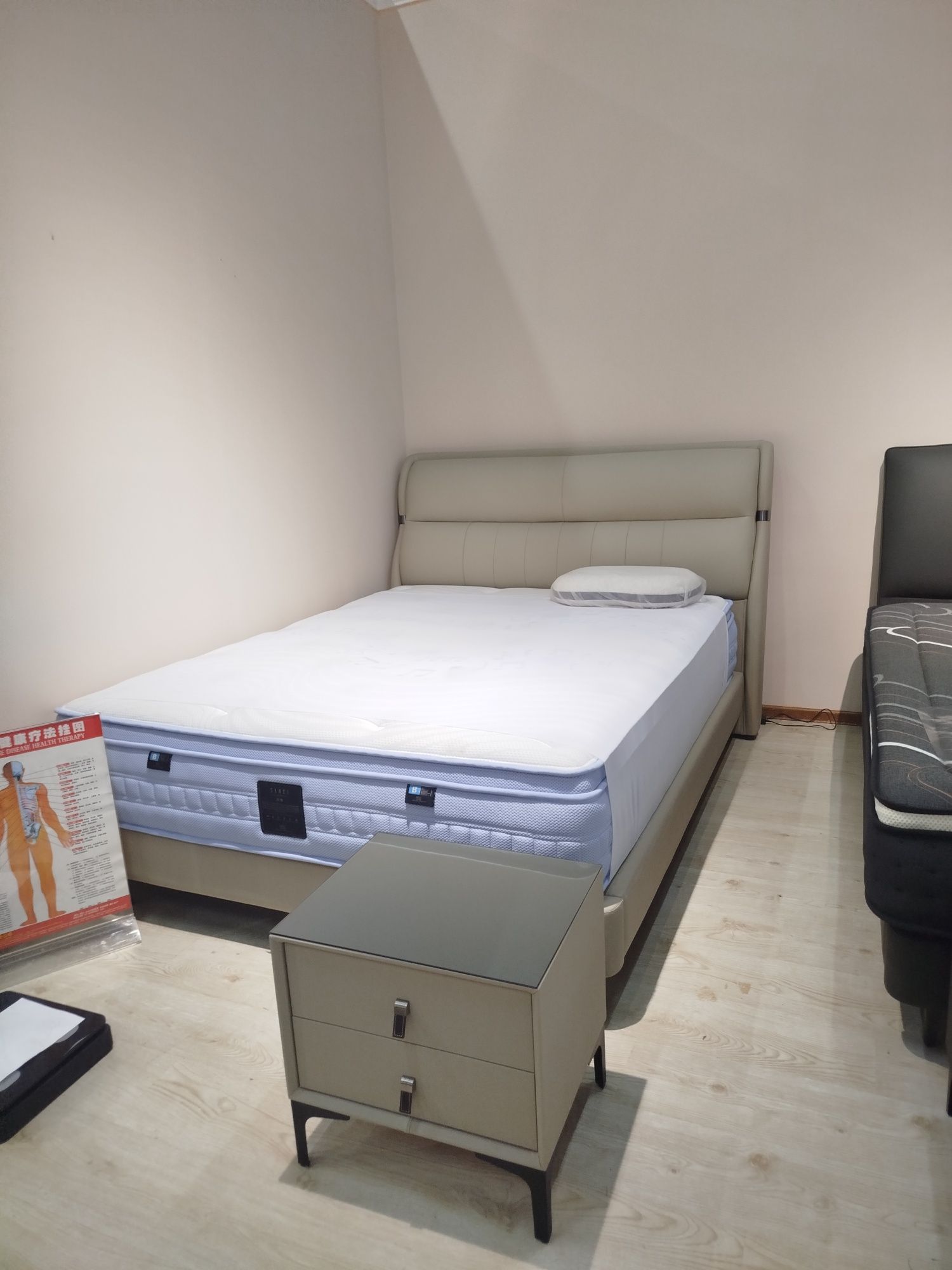 Кровати, матрасы от 300$ и выше