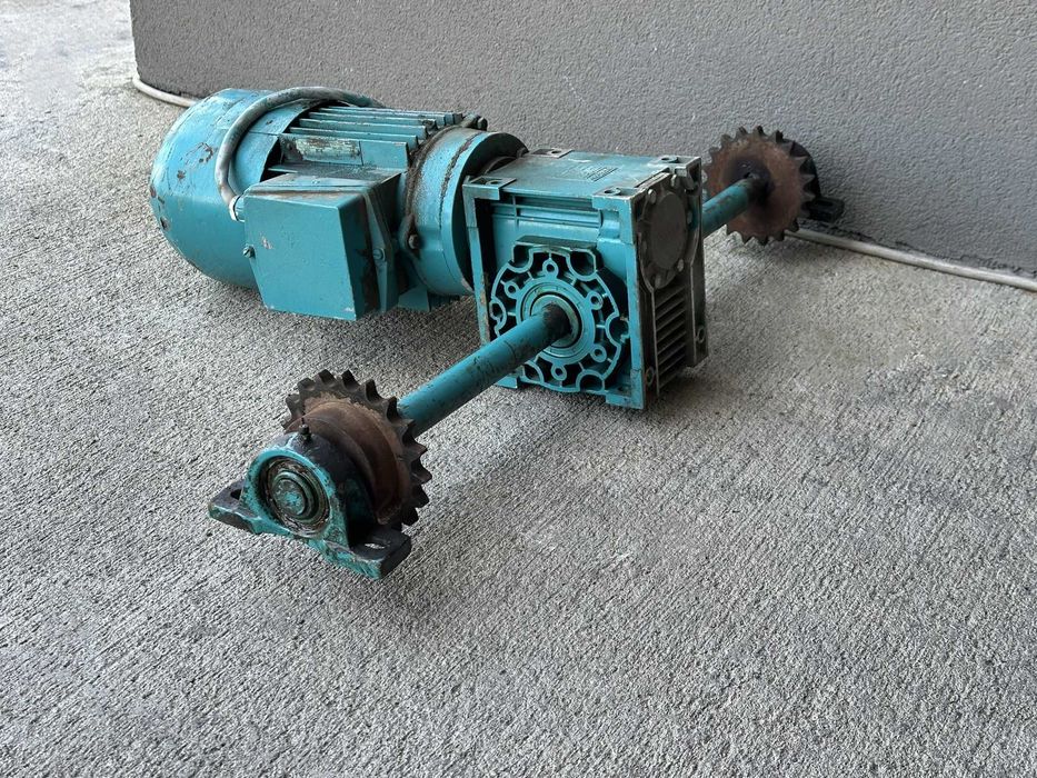 Motor electric cu reductor pt diverse utilizari