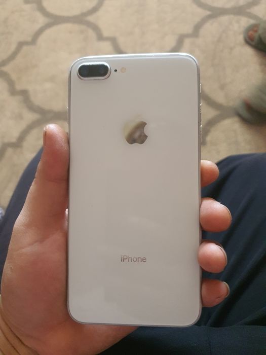 Iphone 8+  LL/A 64 gb