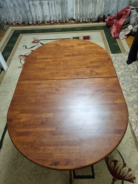 Стол из настоящего дерева